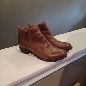 Lucky Brand Basel Smooth Leather Side Zip Block Heel Booties 9.5 boot ankle